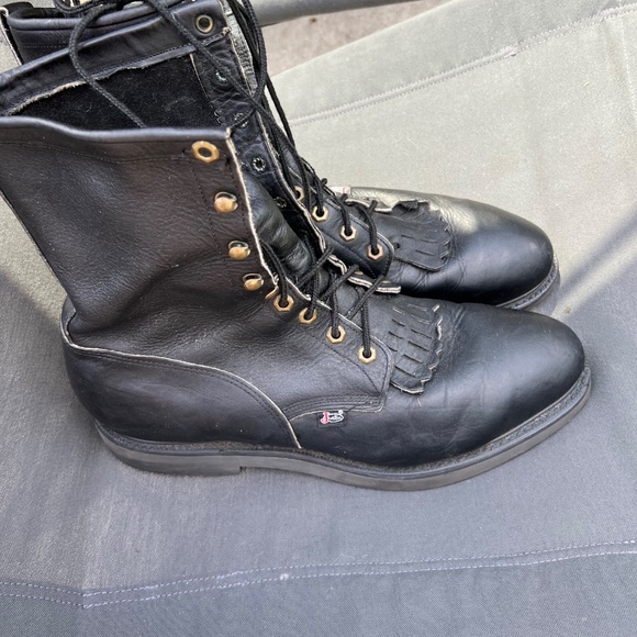 JUSTIN STEEL TOE LEATHER WORK BOOTS. THSES  ARE AMERICAN MADE - Picture 2 of 11